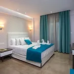 Patiras Deluxe 4*