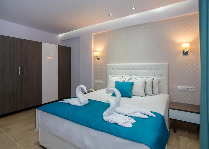 Oda ve Kahvaltı Patiras Deluxe 4*