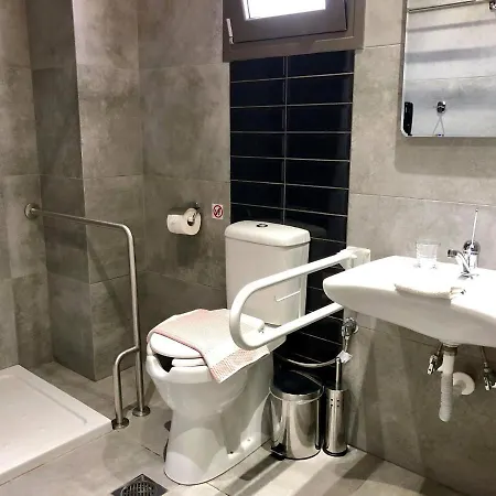 Patiras Deluxe 4* Лименария