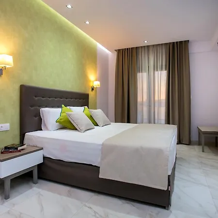 Patiras Deluxe 4* Лименария