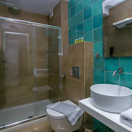Patiras Deluxe Bed & Breakfast *