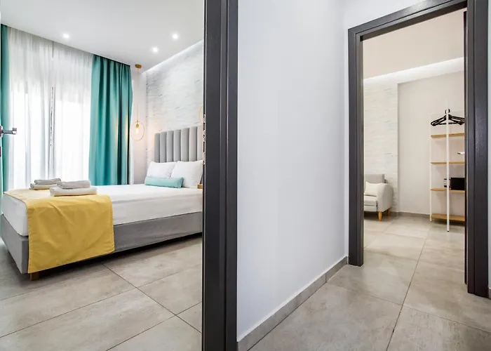 Patiras Deluxe Bed and Breakfast 4*